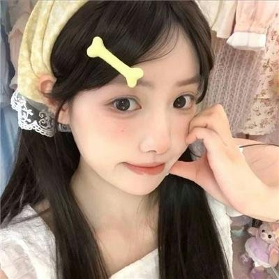 比基尼少女